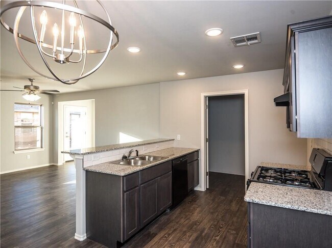 Building Photo - 8800 SW 45th Terrace