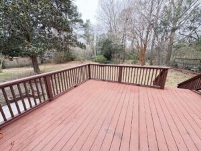 Building Photo - 602 Fairington Dr