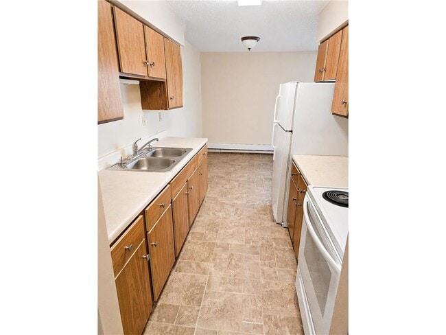 Building Photo - 1515 Darling Dr