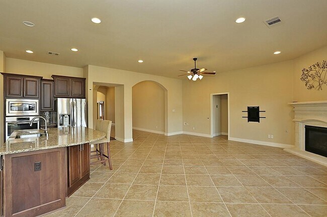 Building Photo - 6707 Miller Shadow Ln