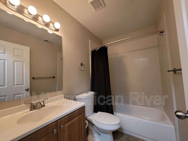 Building Photo - 8924 Sutters Gold Dr