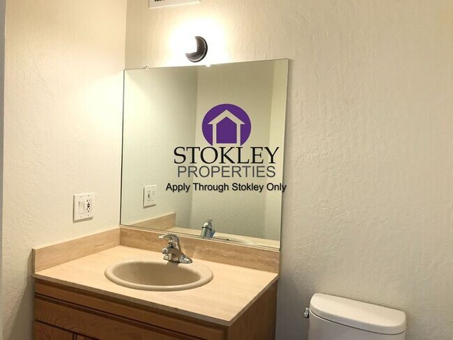 Building Photo - Stokley Properties Presents - 118 Hall Ln ...