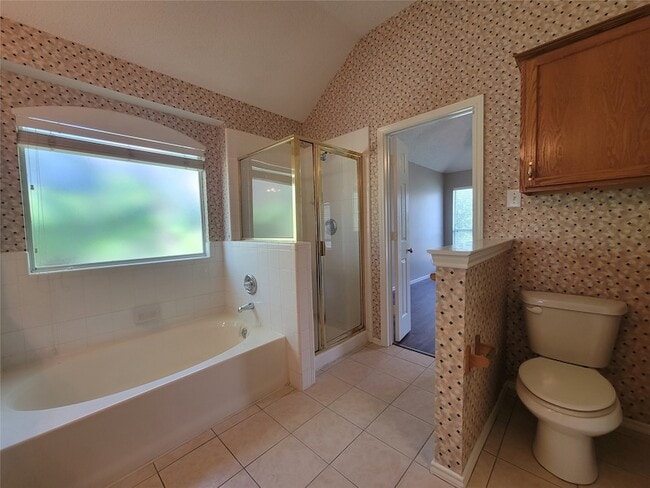 Building Photo - 1020 Parkwood Trail