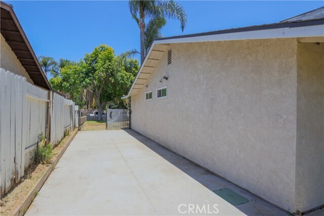 Building Photo - 8358 Verbena Dr