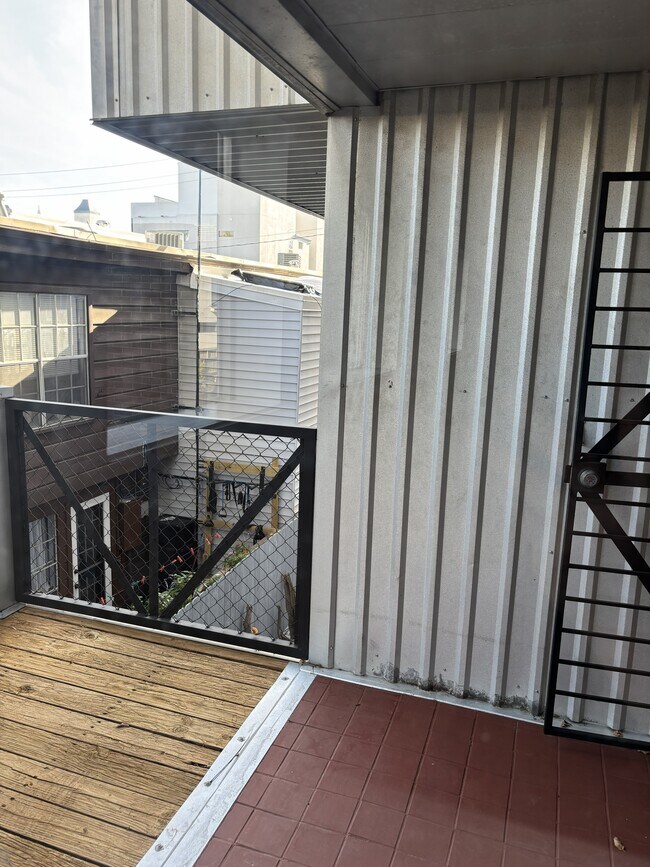 Building Photo - 2909 Albany St