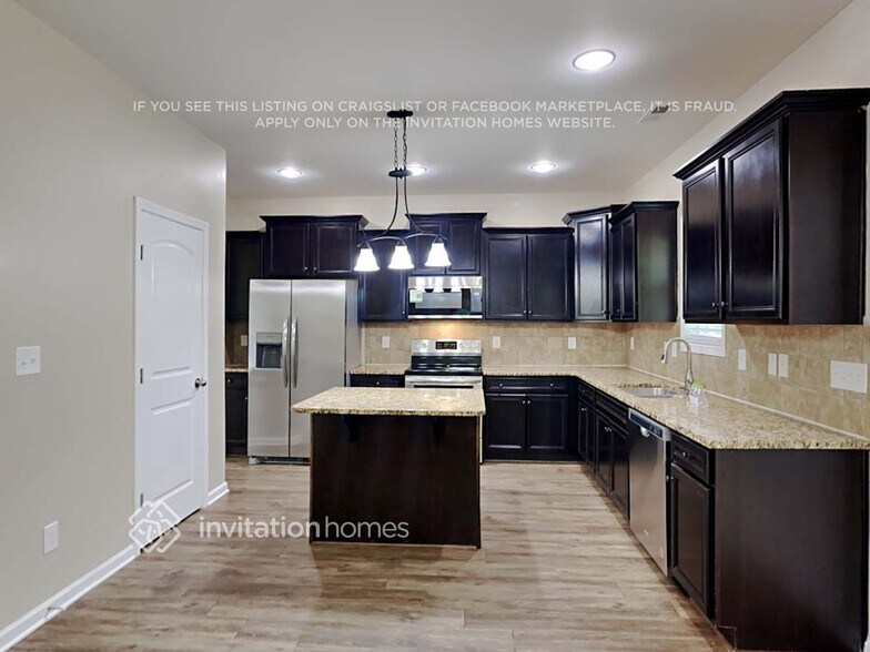 Building Photo - 217 Nelson Ln