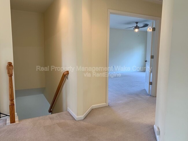 Building Photo - 512 Sandy Whispers Pl