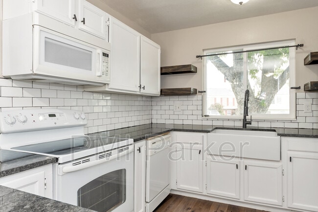 Building Photo - 17868 Fringed Sage Way