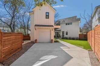 Building Photo - 907 Redd St