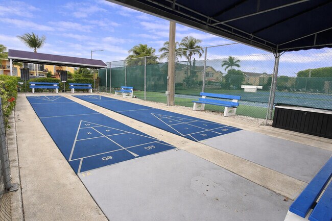 Building Photo - 141 Waterside Dr