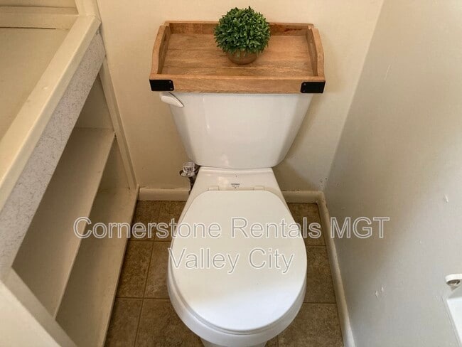 Building Photo - 807 3rd St SW