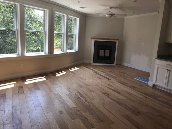 Building Photo - 1015 Tremont St