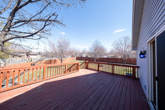 Building Photo - 1705 Slater Ln