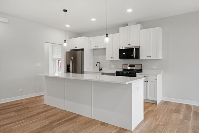 Building Photo - 17880 Argos Ct