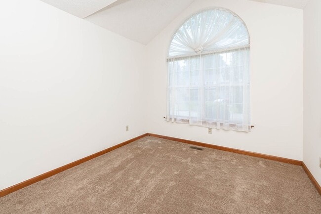 Building Photo - Beautiful Newport News Home