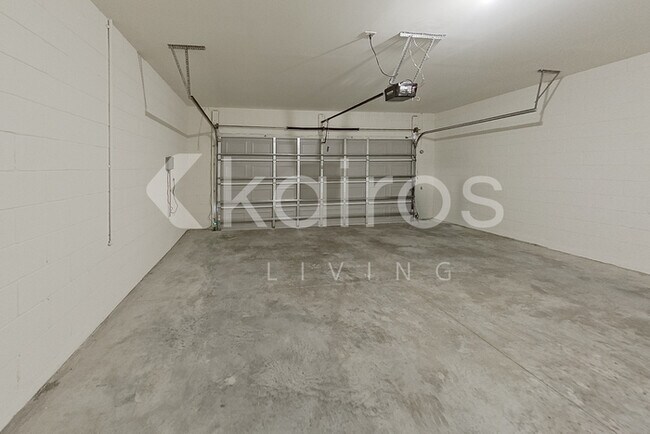 Building Photo - 32040 Katelin Cir