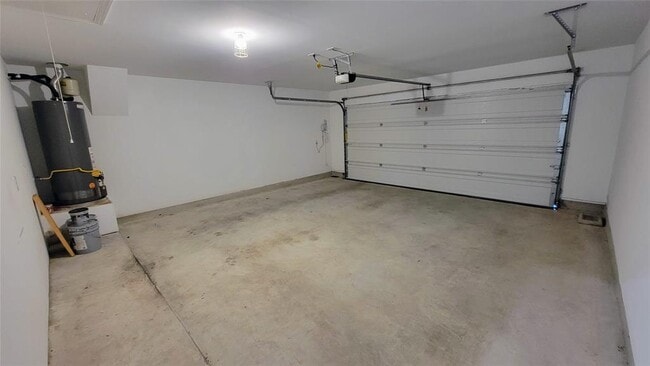 Building Photo - 1033 Leadtree Loop