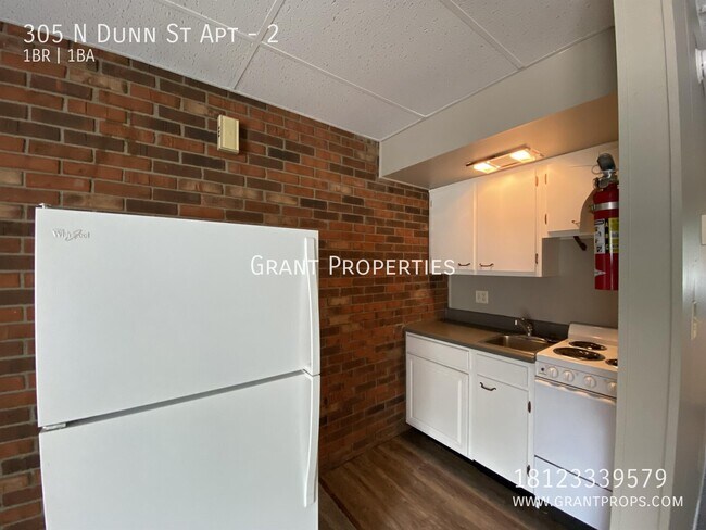 Building Photo - 305 N Dunn St