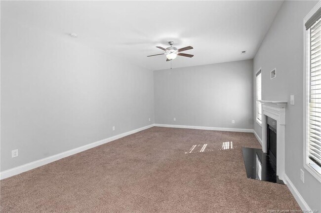 Building Photo - 2051 Hayfield Rd
