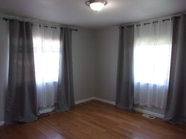 Building Photo - Northeast Side of Lompoc