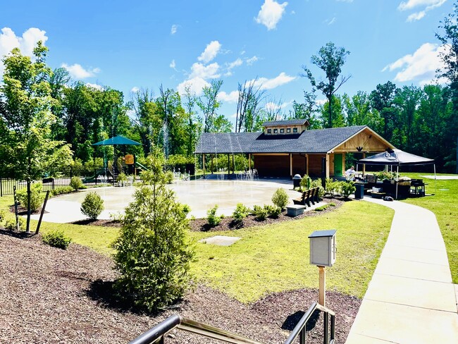 Building Photo - 16043 Cambria Cove Blvd
