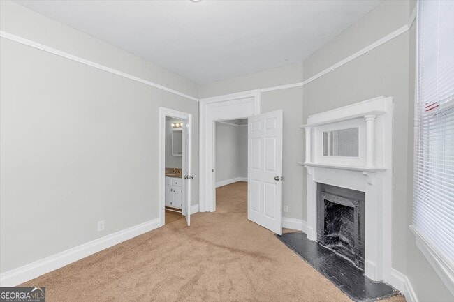 Building Photo - 211 Broad St