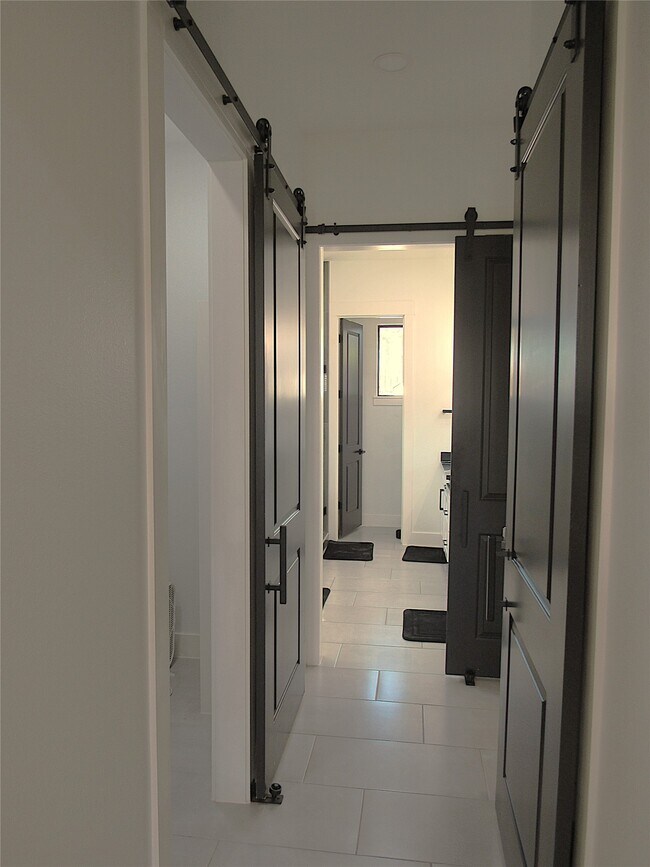 Building Photo - 51 Rd 6613