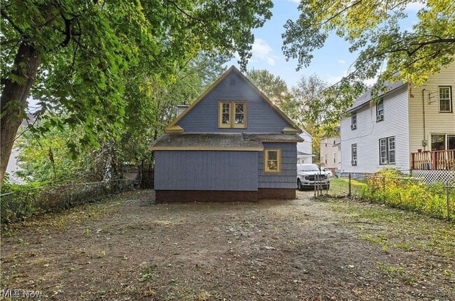 Building Photo - 374 Gibbs Pl