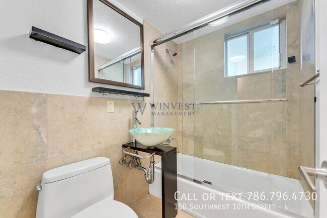 Building Photo - 150 SW 10th St