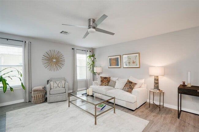 Building Photo - 1712 Anise Dr