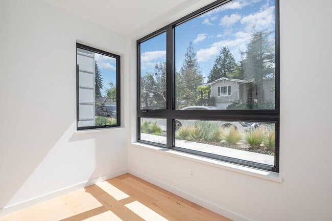 Building Photo - 4224 SW 100th St