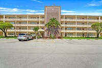 Building Photo - 2017 Wolverton E