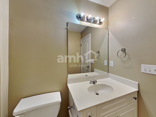 Building Photo - 3368 Marrast Dr