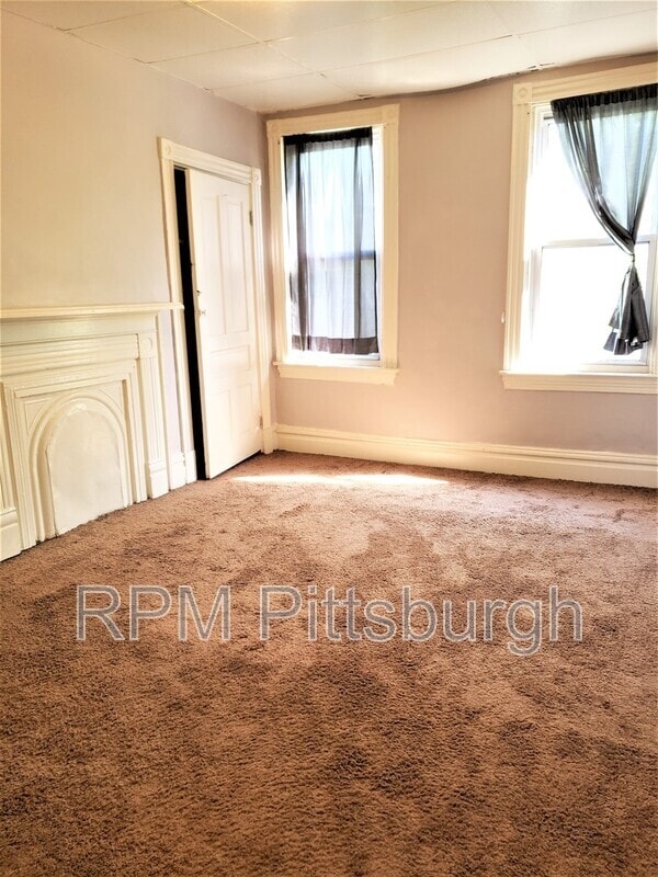 Building Photo - 4554 Rosina Way