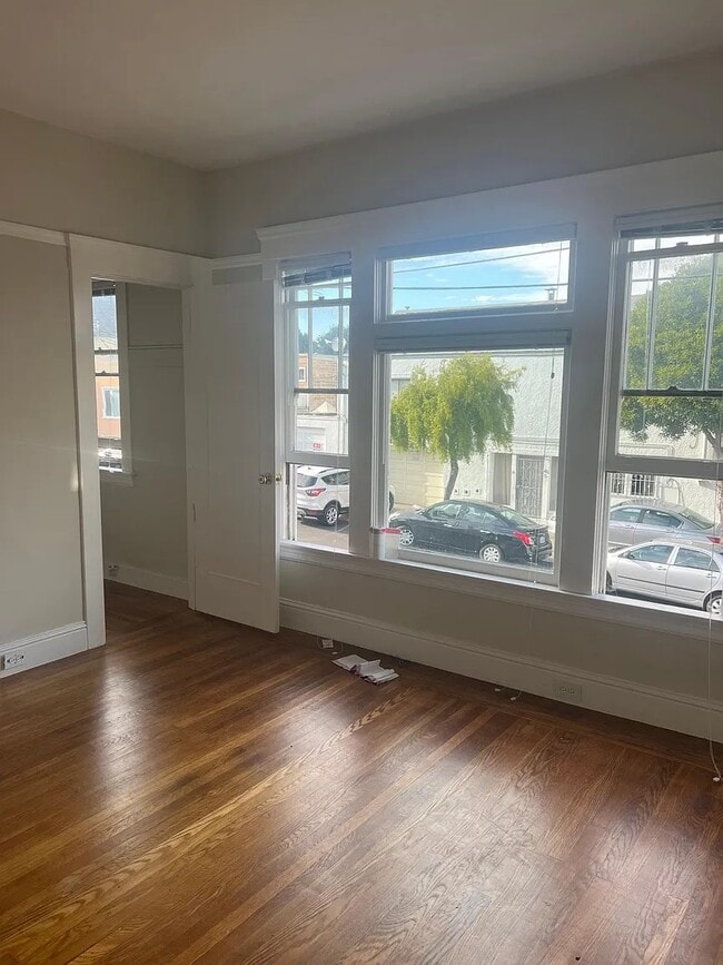 Building Photo - 500 Templeton Ave