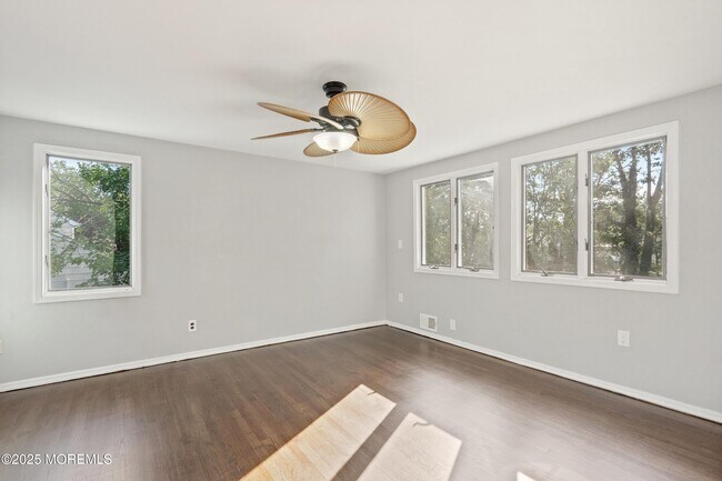 Building Photo - 1133 Marlane Rd