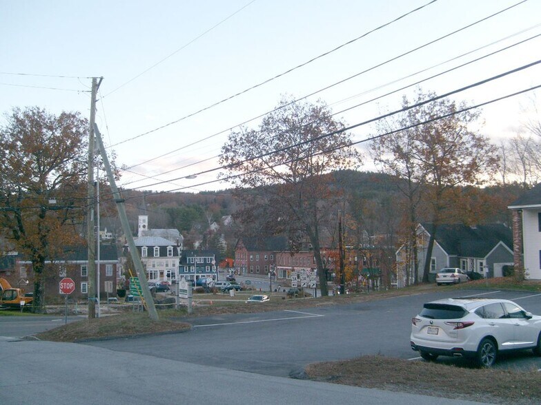 Building Photo - 25 School St