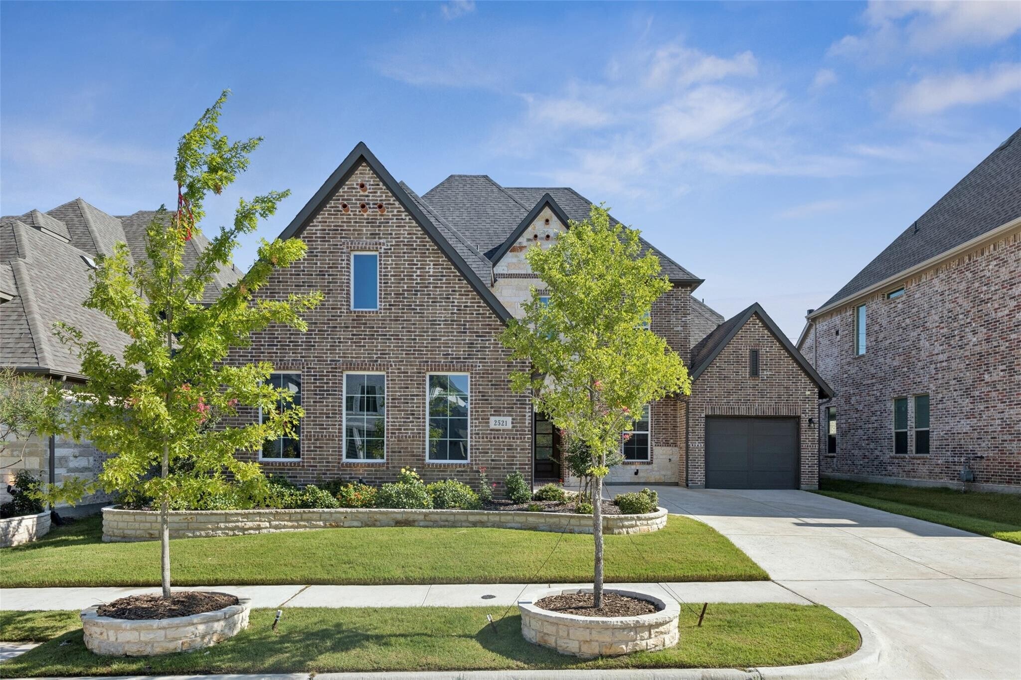 Building Photo - 2521 Hampstead Ln