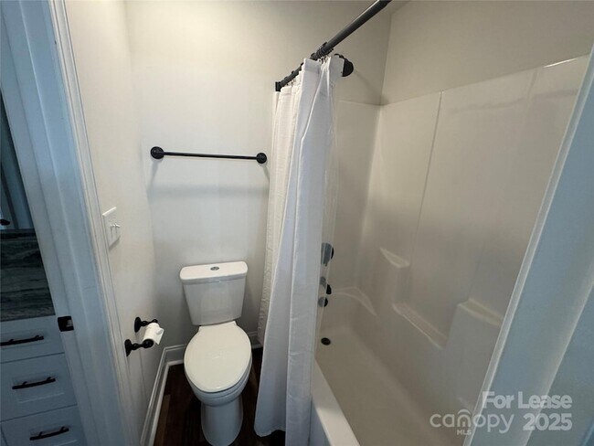 Building Photo - 3011 Waxhaw Crossing Dr
