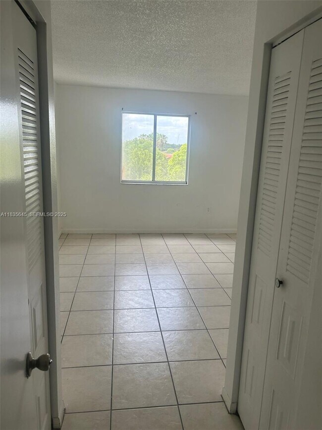 Building Photo - 15231 SW 80th St