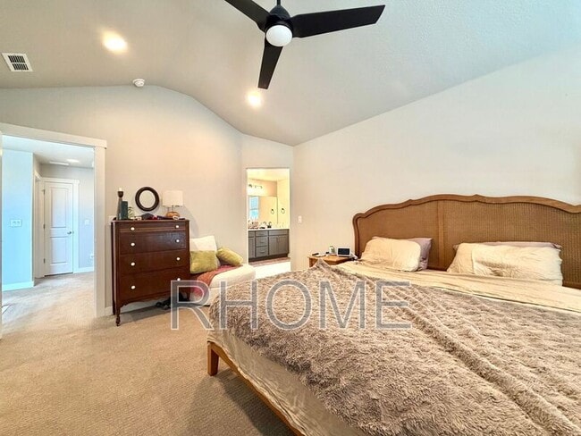 Building Photo - 5066 Elmfield Wy