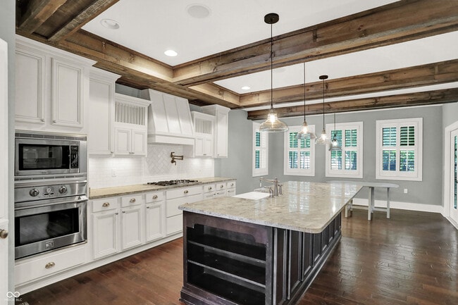 Building Photo - 16893 Oak Manor Dr