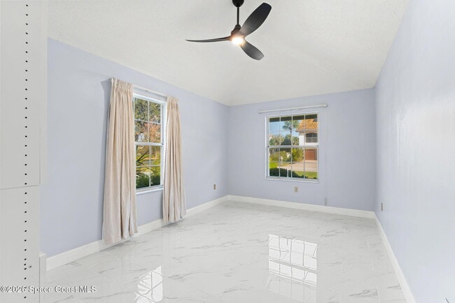 Building Photo - 662 Rossmoor Cir