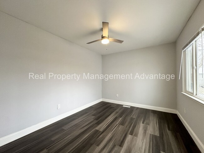 Building Photo - No Deposit Required! Beautifully Updated 3...