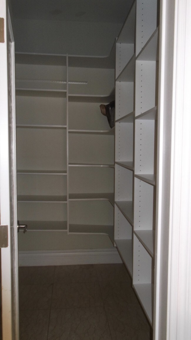 Building Photo - 1842 10th St