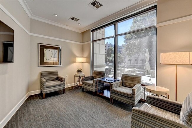 Building Photo - 3445 Stratford Rd NE