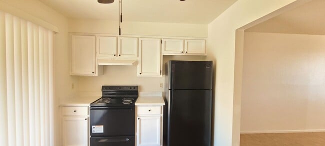 Building Photo - 2 Bed 1 Bath Spacious Gold Canyon Apartment