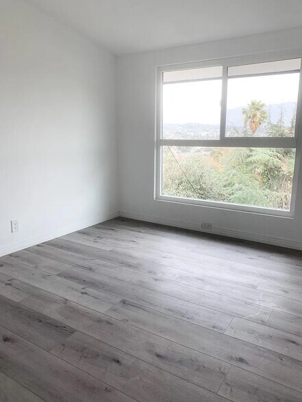Building Photo - 430 Terrill Ave