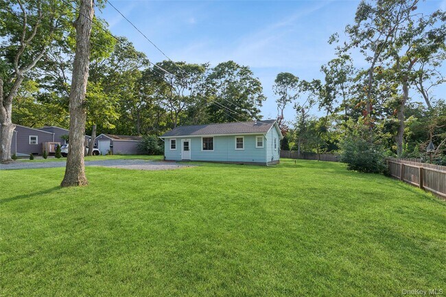 Building Photo - 171 Wakeman Rd