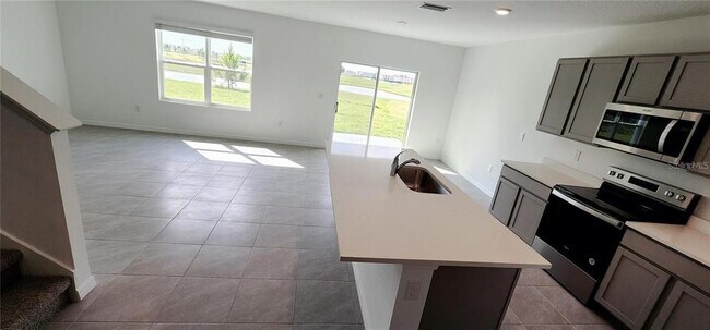 Building Photo - 32813 Osprey Peak Wy